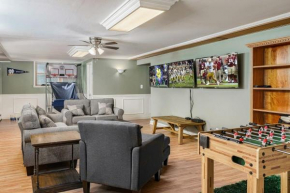 The Irish Retreat BBQ Outdoor Games Coffee NCAA 3,905 sq ft
